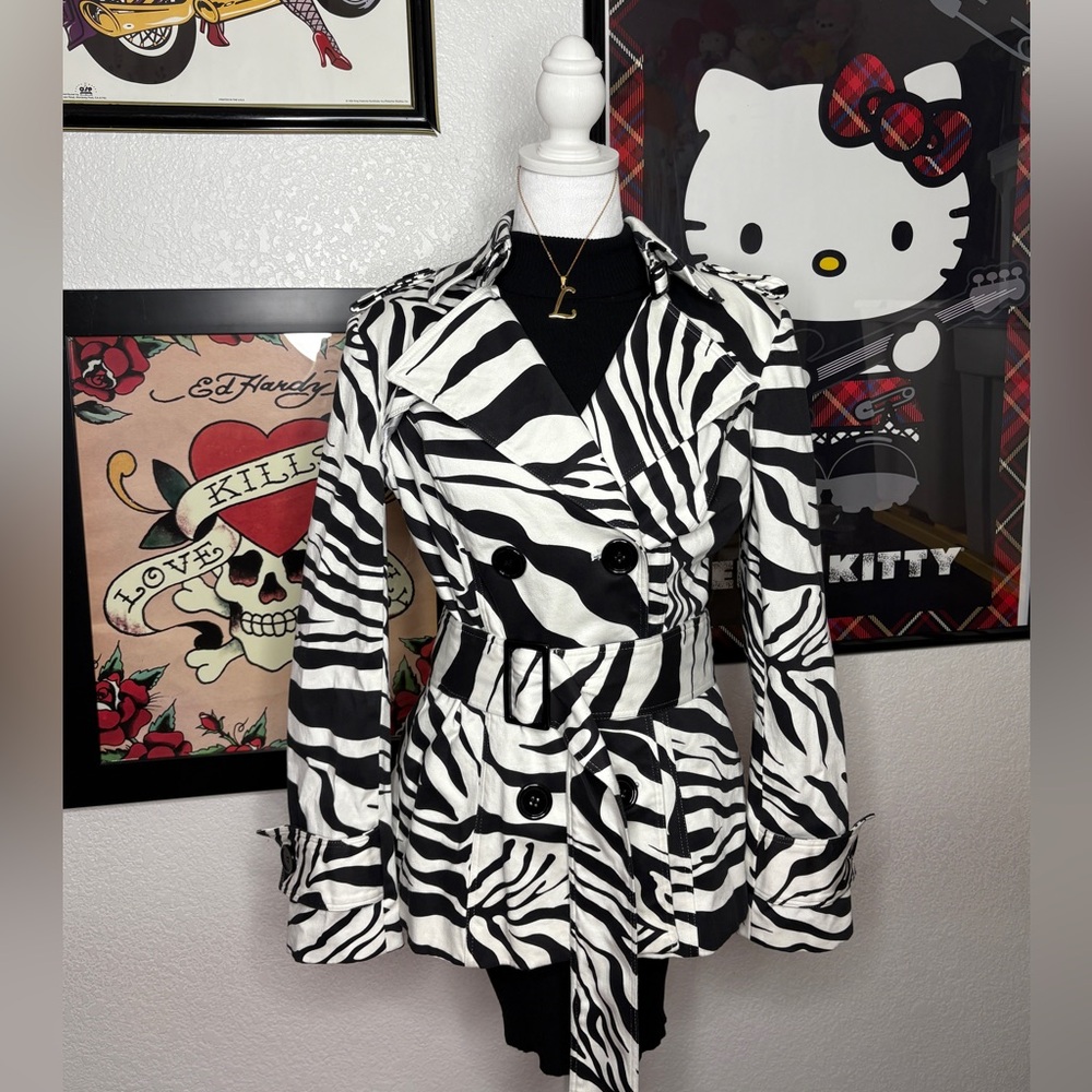 Caché Zebra Print Short Trench Coat - Picture 1 of 8